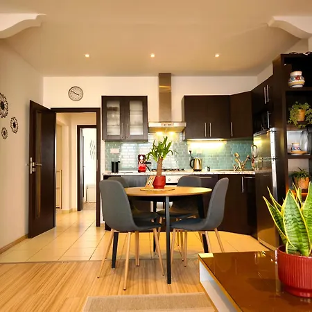 Free Parking, Ac & Self Checkin - Lucky 7 - 2 Bdr Relax & Harmony - Near Stadiums & Center ברטיסלאבה