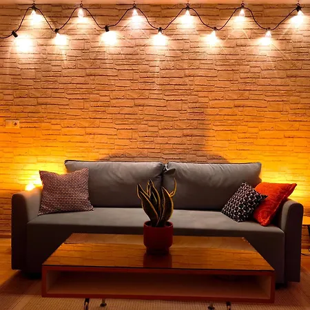 Free Parking, Ac & Self Checkin - Lucky 7 - 2 Bdr Relax & Harmony - Near Stadiums & Center *
