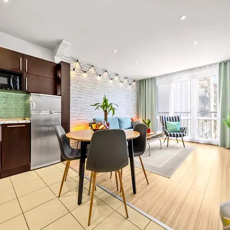 Free Parking, Ac & Self Checkin - Lucky 7 - 2 Bdr Relax & Harmony - Near Stadiums & Center