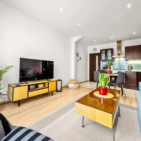 Free Parking, Ac & Self Checkin - Lucky 7 - 2 Bdr Relax & Harmony - Near Stadiums & Center ברטיסלאבה