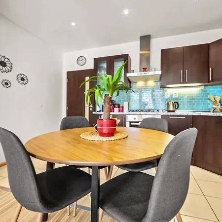 Free Parking, Ac & Self Checkin - Lucky 7 - 2 Bdr Relax & Harmony - Near Stadiums & Center * ברטיסלאבה