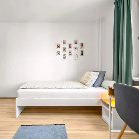 Free Parking, Ac & Self Checkin - Lucky 7 - 2 Bdr Relax & Harmony - Near Stadiums & Center *